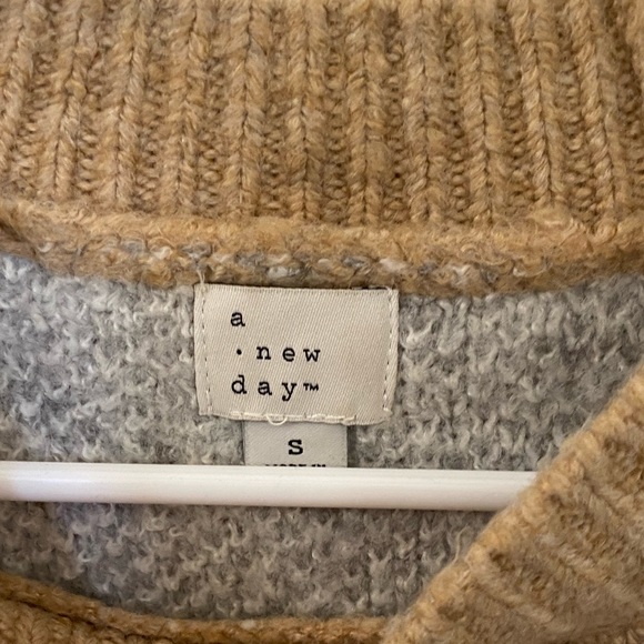 Sweater - Picture 2 of 3